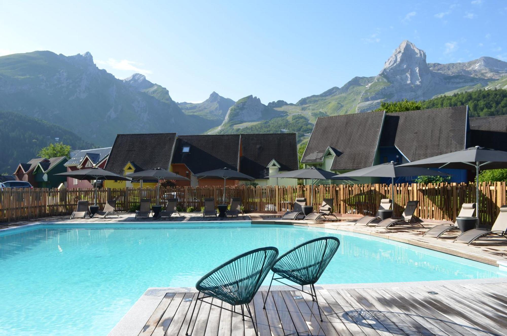 Iskoe Chalets-Hoetel, Col D'Aubisque Gourette Esterno foto